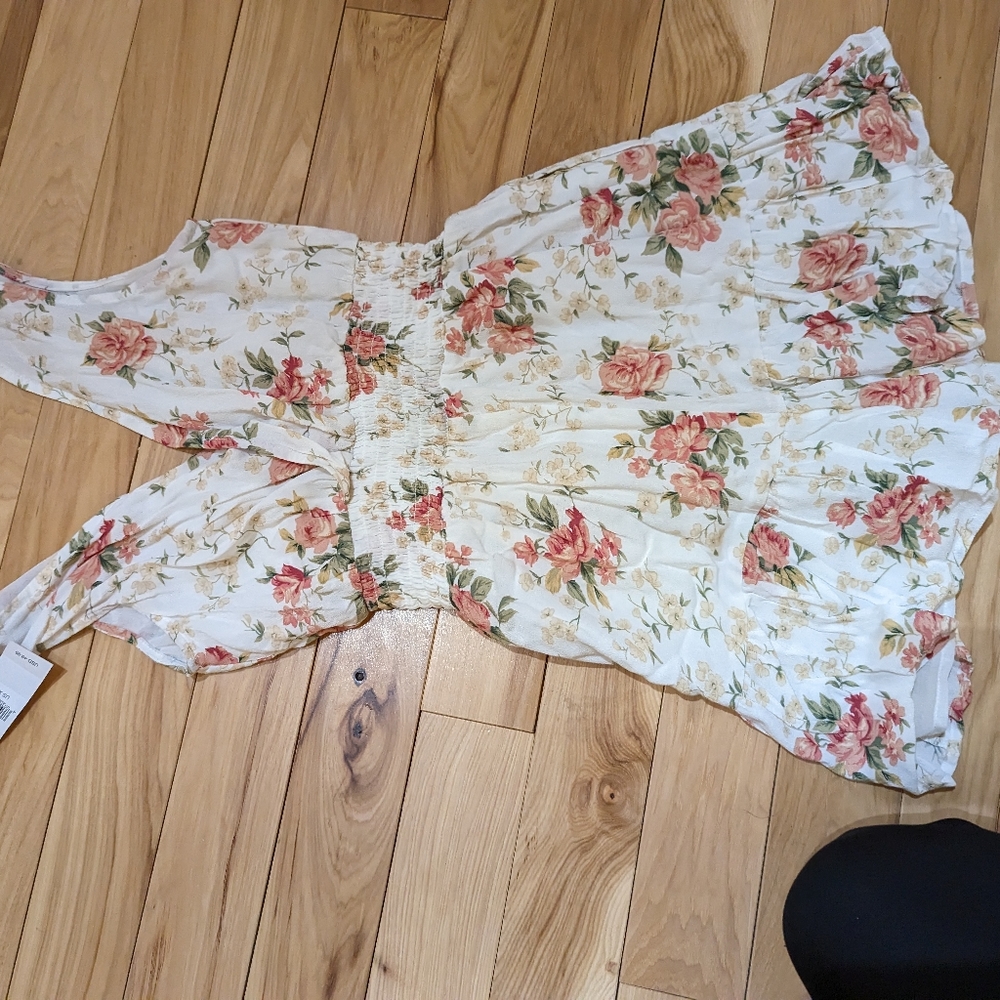 NWT American Eagle white floral romper size XS - Picture 7 of 8